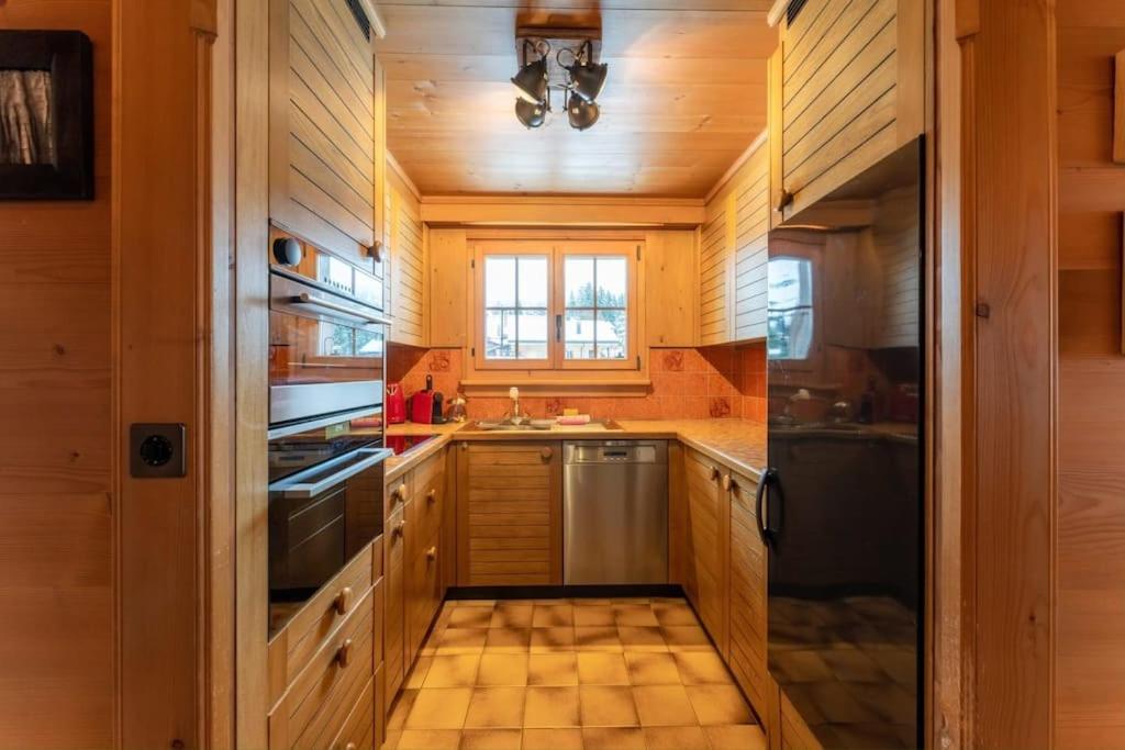 Charming Alpine Apartment Gstaad Buitenkant foto
